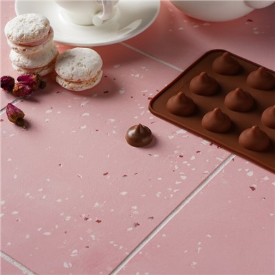 Форма для шоколада силиконовая Доляна «Трюфель», 20,5×10,5 см, 15 ячеек (d=2,2 см), цвет шоколадный