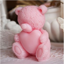 Влюбленный Тедди-валентинка розовый - фигурное мыло ручной работы арт.milotto003106