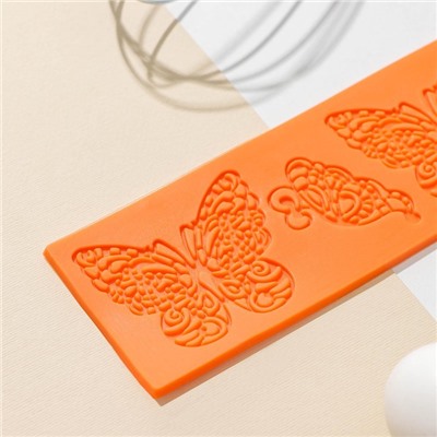 Силиконовый коврик для айсинга Доляна «Бабочки», 19×6 см, цвет МИКС