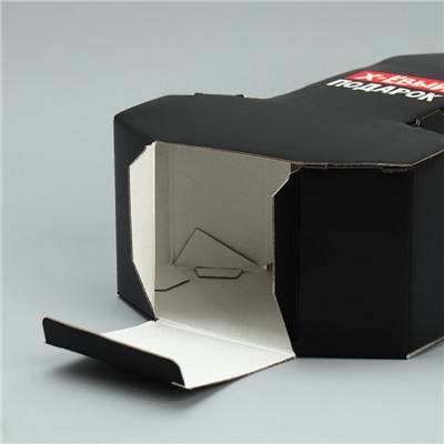 Коробка сборная формовая «Нормальный подарок», 18 х 30 х 10 см