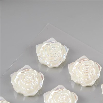 Стразы самоклеящиеся "Розы", белые,18 мм (набор 15 шт)