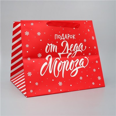 Пакет подарочный с широким дном «Подарок от Деда Мороза», 35 × 29 × 28 см