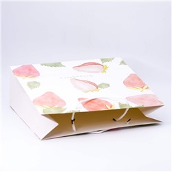 Подарочный пакет "Cake Strawberry", pink (350*120*310MM)