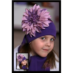 Фиолетовая шапка с георгином ВЕЛЮР…