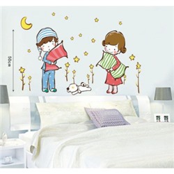Наклейка на стену Дети с подушками