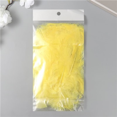 Перо декоративное гусиное пуховое "Жёлтое" набор 40 шт h=10-15 см