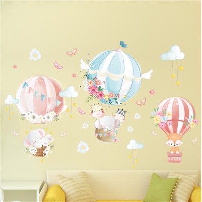 Наклейка многоразовая интерьерная "Малыши на воздушных шарах" (2390)