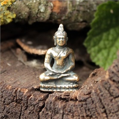 Будда исцеляющий статуэтка бронза 16*9*26мм (СТ 018)
