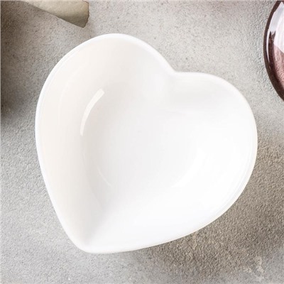 Соусник фарфоровый Magistro «Любовь», 80 мл, цвет белый