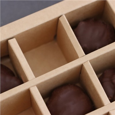 Коробка складная под 9 конфет, крафт, 13,8 х 13,8 х 3,8 см