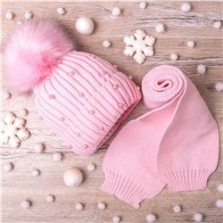 Набор: Шапка вязаная на флисе с помпоном,бусины + шарф ,розовый