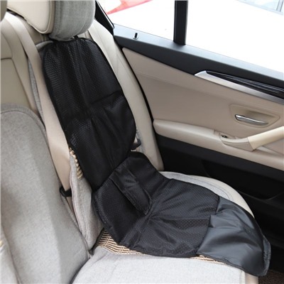 Защитная накладка на сиденье автомобиля