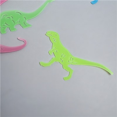 Наклейка фосфорная "Динозавры" с клеевыми подушечками набор 8 шт МИКС 19х13 см