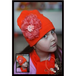 Оранжевая шапочка с цветком «Инга»