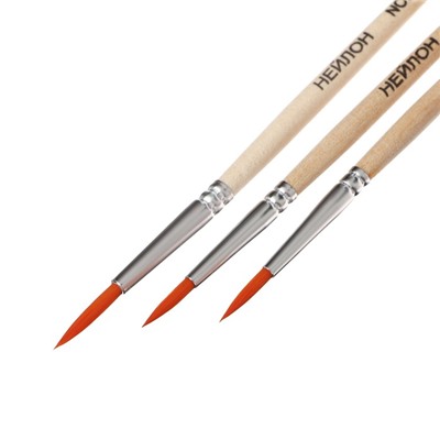 Набор кистей пони 3 штуки ( круглые: №1, 2 ,3), с деревянными ручками на блистере
