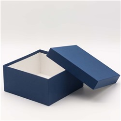 Подарочная коробка "Тёмно-голубая"