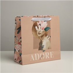Пакет ламинированный квадратный «Adore», 30 × 30 × 12 см