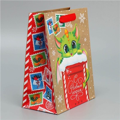Пакет крафтовый вертикальный «Новогодняя почта», MS 18 × 23 × 10 см