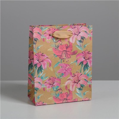 Пакет крафтовый вертикальный «Цветы», S 12 × 15 × 5.5 см