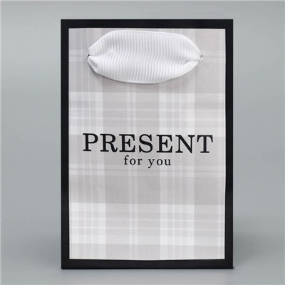 Пакет ламинированный «Подарок», 7 × 10 × 7 см