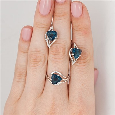 Серебряное кольцо с синим фианитом 463